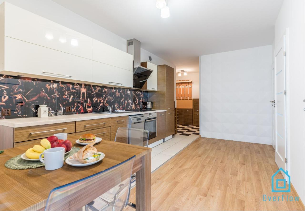 Core Room - Charming Place, 5 Minutes To Gdansk Old Town Bagian luar foto